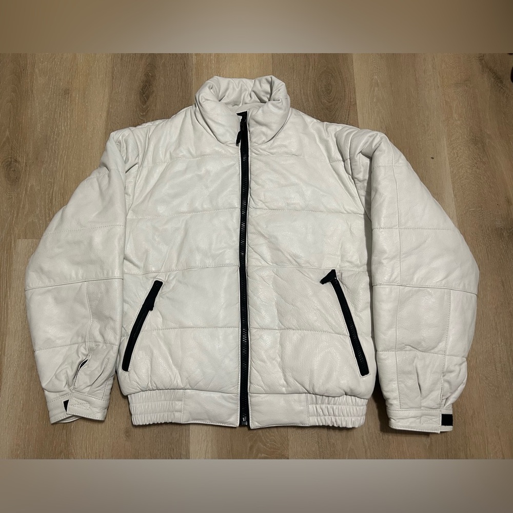 Wilson Men's White Puffer Jacket